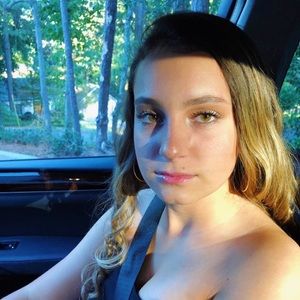 Meet your Posher, Sofia